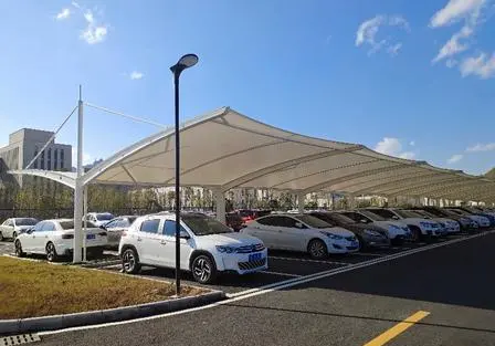 贵州余庆基建采购必看:停车棚选对材质,能省十年维修费