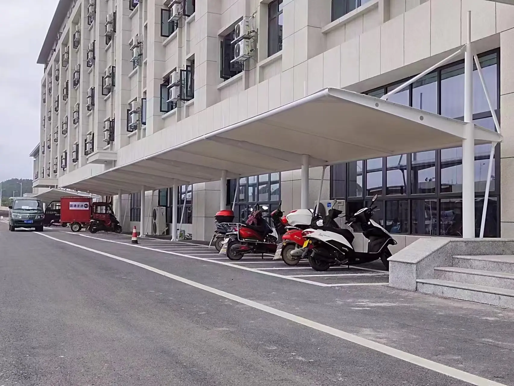 贵州余庆膜结构车棚采购避坑指南,本地源头工厂怎么选?